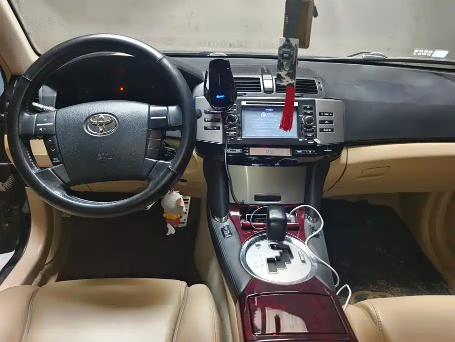 Toyota Reiz — миниатюра 12