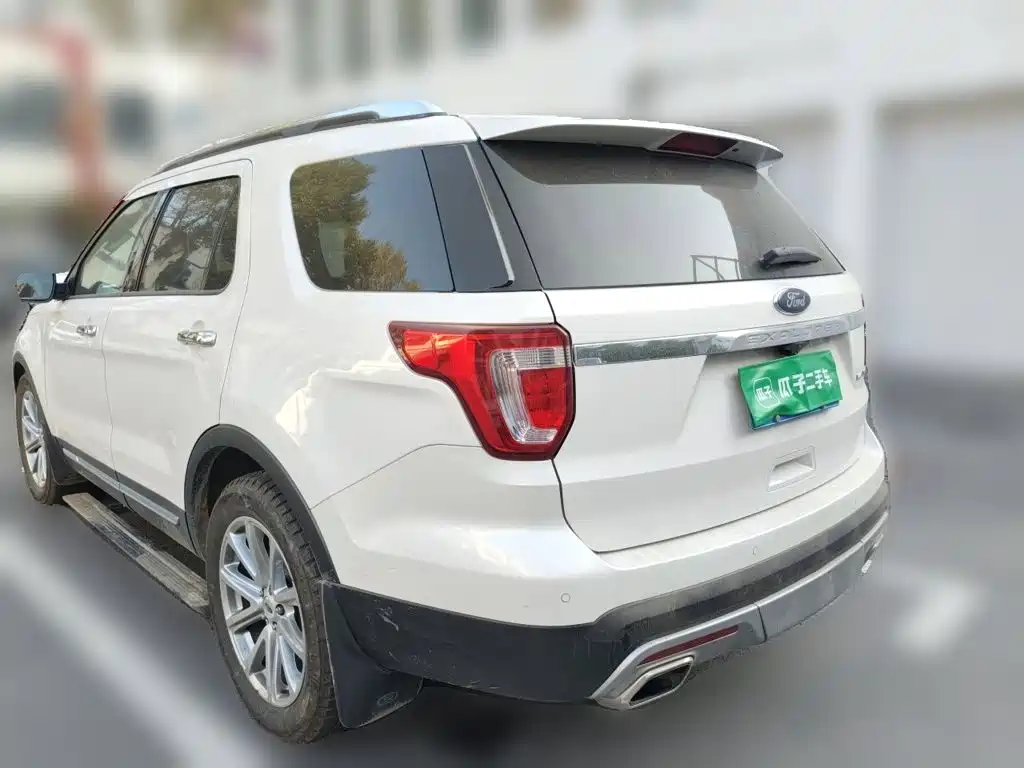 Ford Explorer (Import) — миниатюра 25