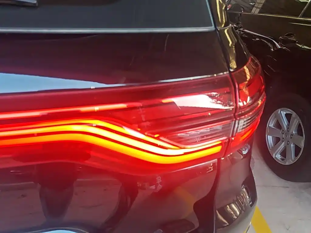 Changan CS95 — миниатюра 8