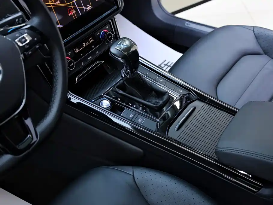 Volkswagen Phideon — миниатюра 23