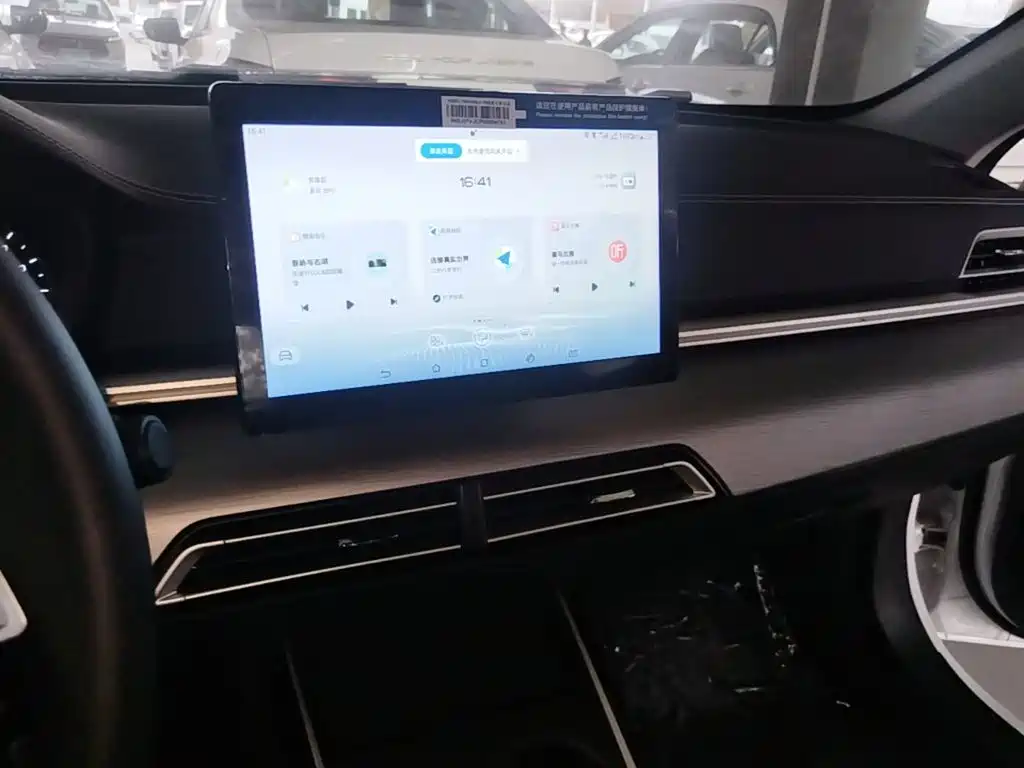BYD Qin NEV — миниатюра 13