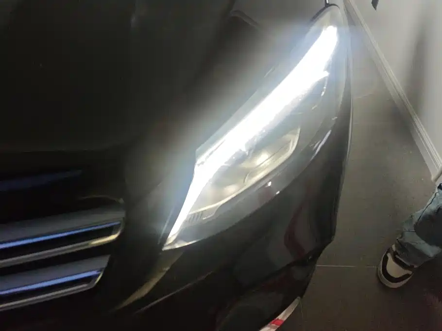 Mercedes-Benz GLE (Import) — миниатюра 5