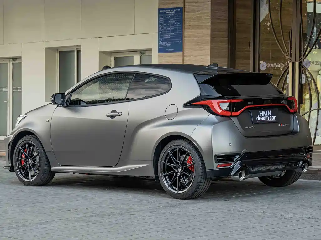 Toyota GR YARIS 2025 GR