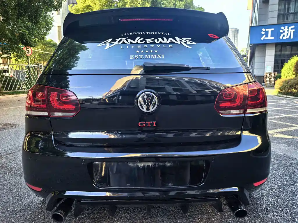 Volkswagen Golf GTI — миниатюра 26