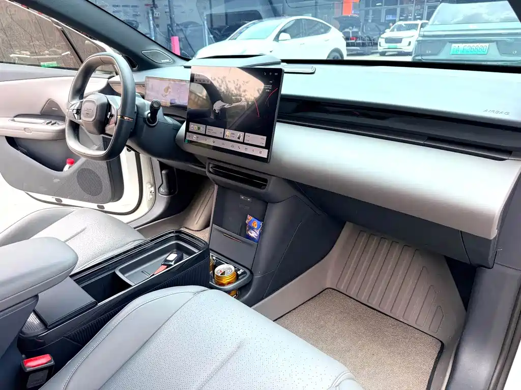 Lynk & Co Z20 2025 530km Max