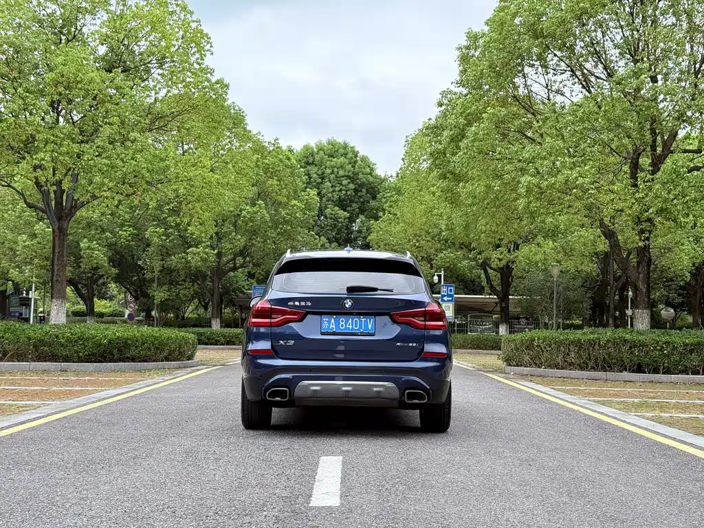 BMW X3 — миниатюра 5