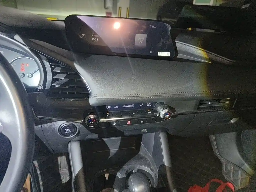 Mazda 3 Axela — миниатюра 9