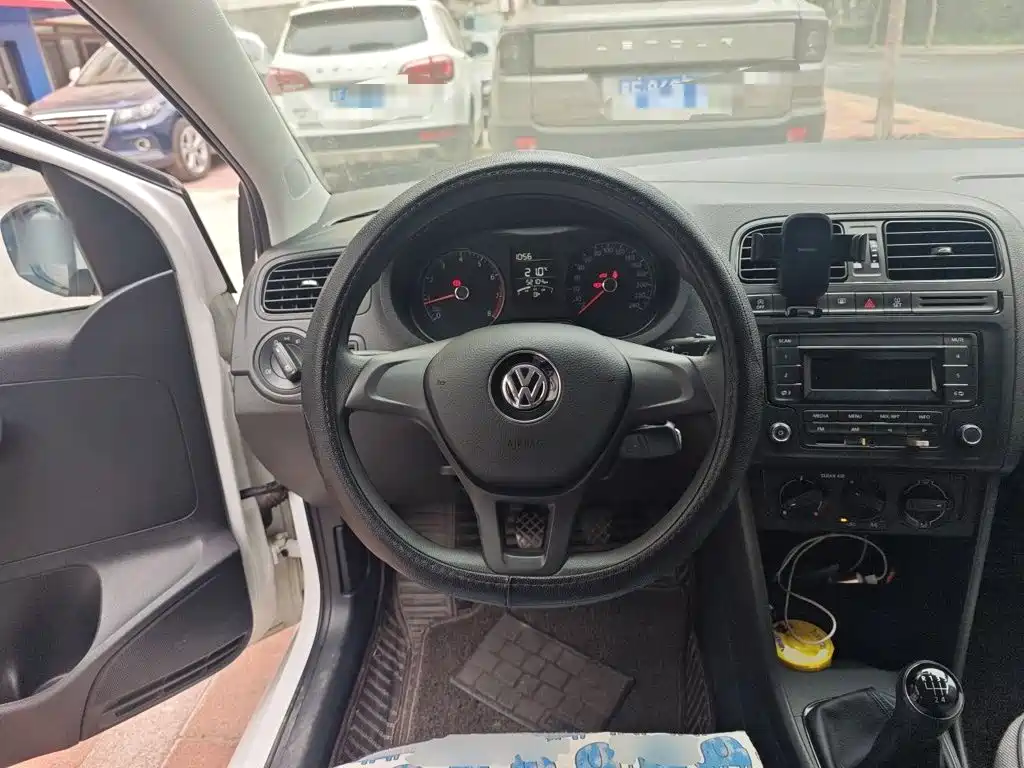 Volkswagen Polo — миниатюра 6