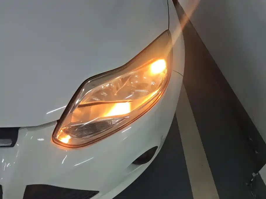 Ford Focus — миниатюра 5