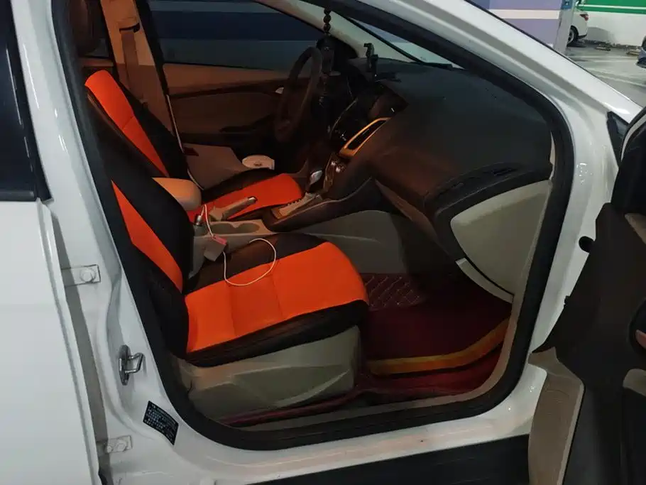 Ford Focus — миниатюра 8