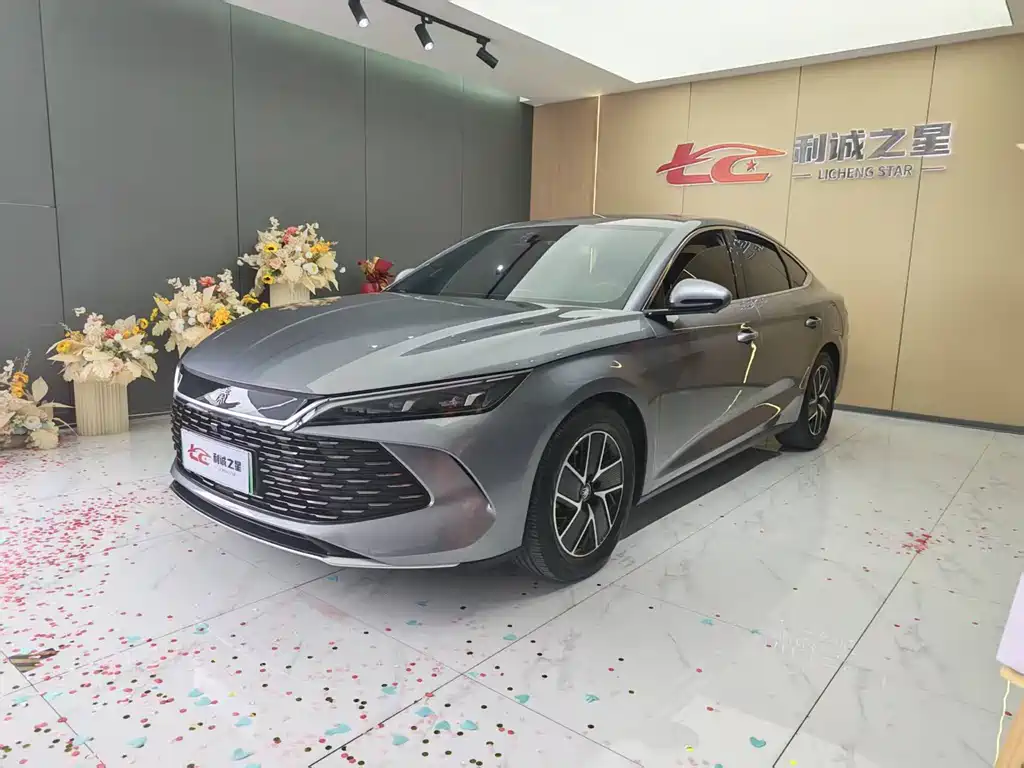 2025 BYD Qin - zdjęcie 1 z 12