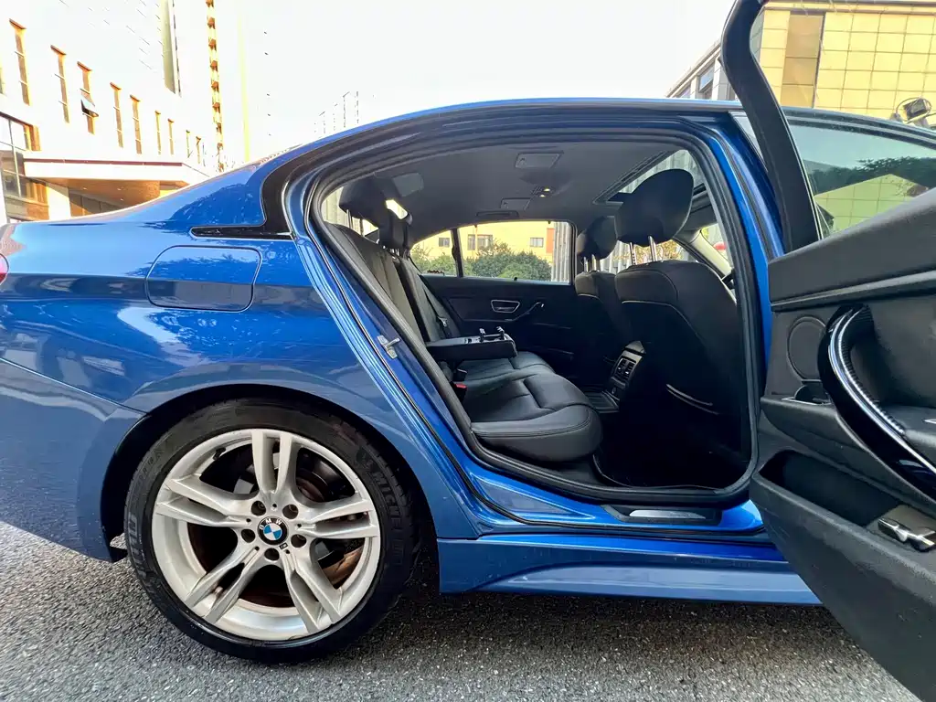 BMW 3 Series — миниатюра 23