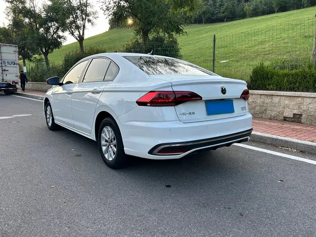 Volkswagen Bora — миниатюра 4