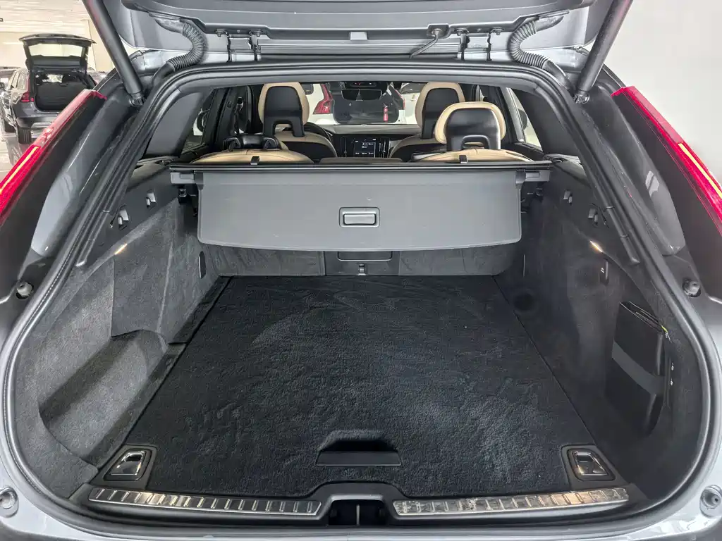 Volvo V90 — миниатюра 11