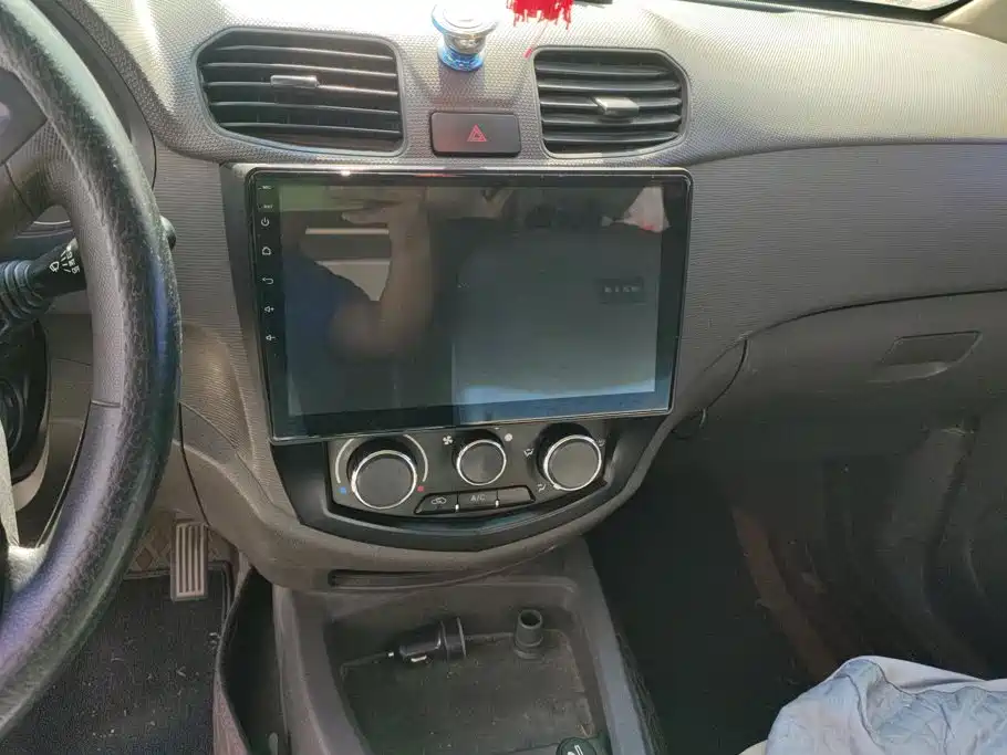Wuling Hongguang — миниатюра 13