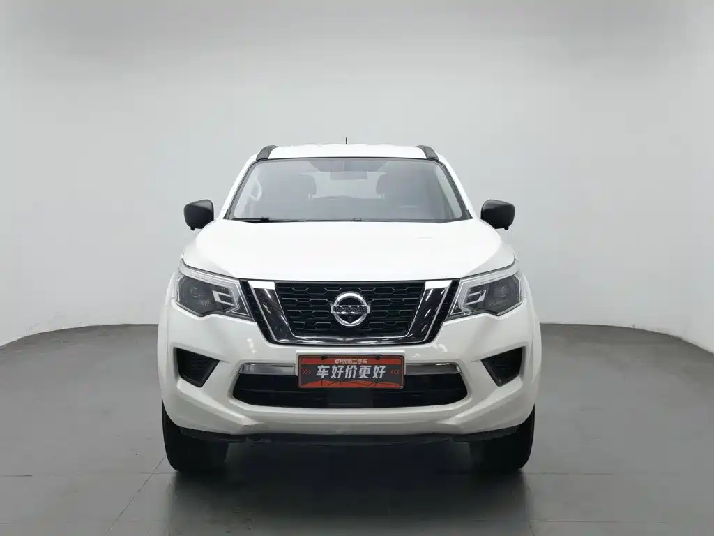 Nissan Terra — миниатюра 3