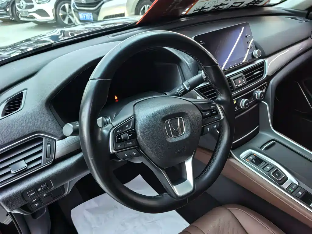 Honda Inspire 2019 2.0L V