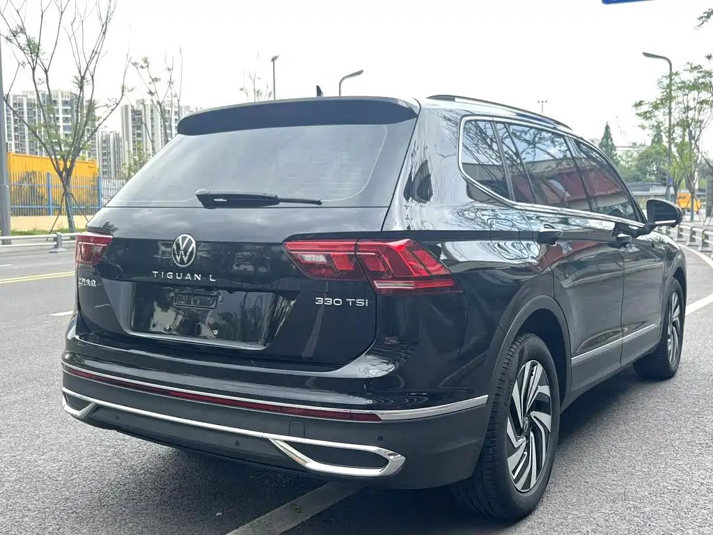 Volkswagen Tiguan L — миниатюра 5