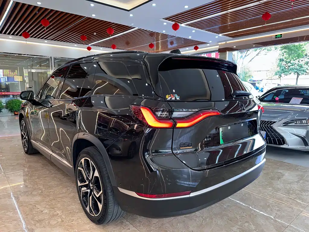 NIO ES8 — миниатюра 6
