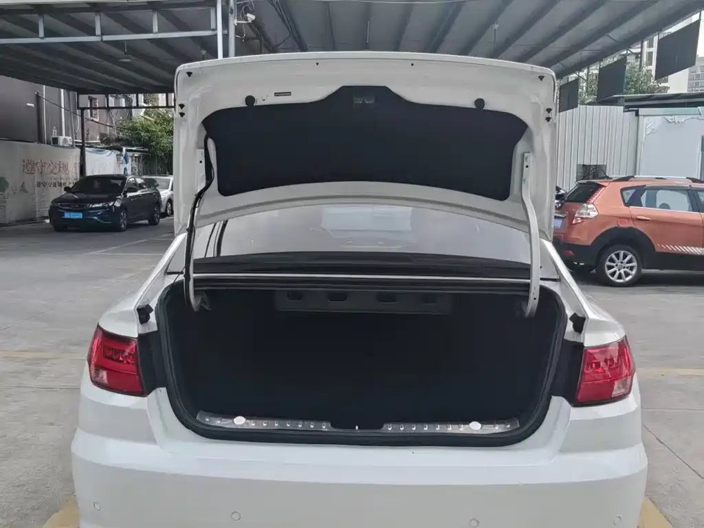 Geely New Energy — миниатюра 9