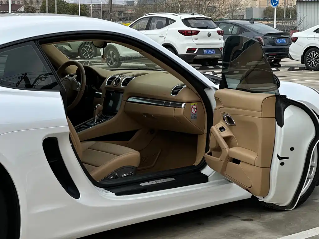Porsche Cayman 2013 Cayman 2.7L