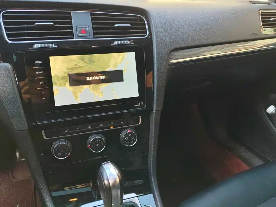 Volkswagen Golf — миниатюра 13