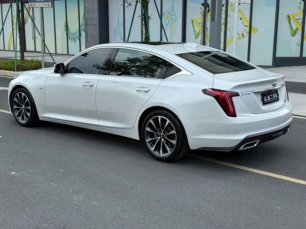 Cadillac CT5 — миниатюра 12