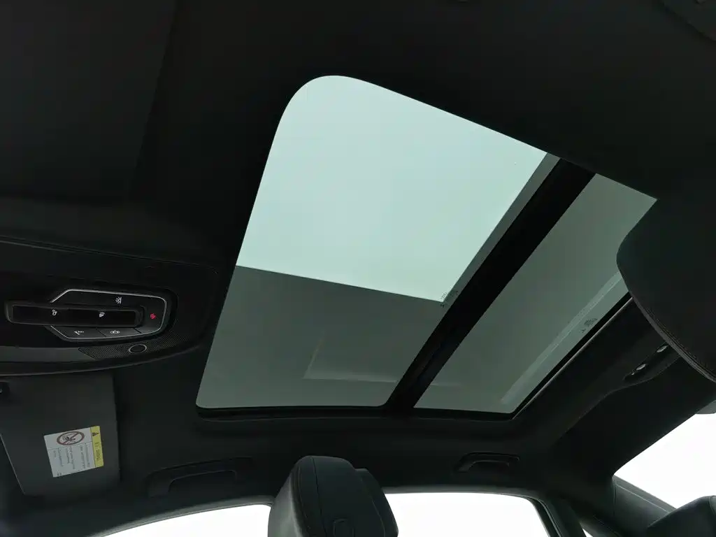 Audi A4L — миниатюра 14