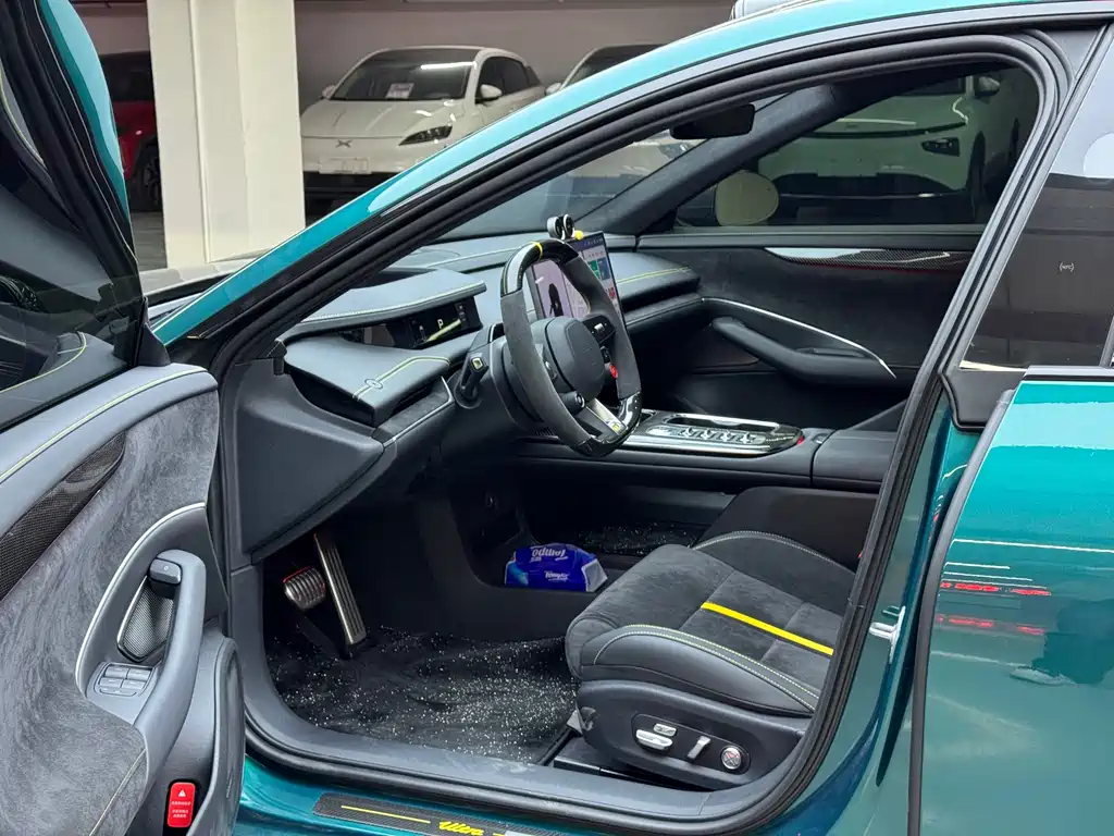 XIAOMI CAR XIAOMI SU7 ULTRA