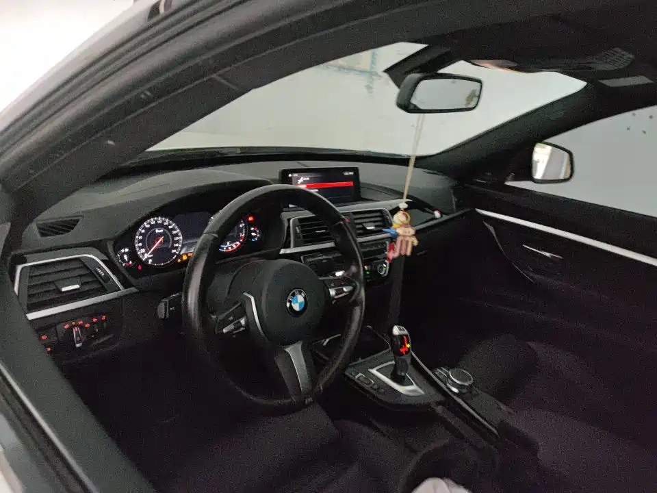 BMW 3 Series GT 3 GT 2019 320i M Sport