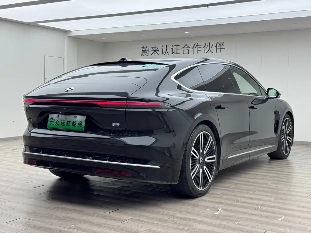 NIO NIO ET9