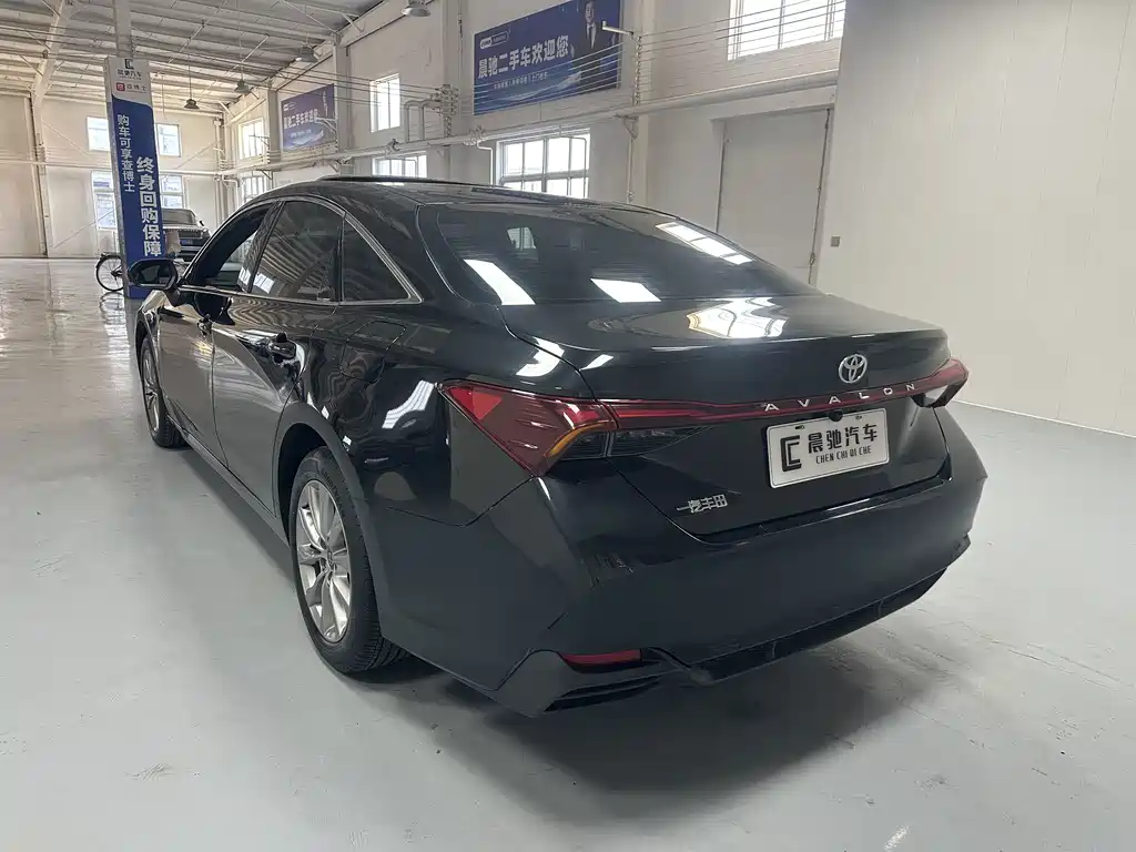 Toyota Avalon — миниатюра 6