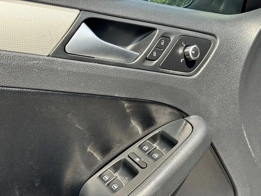 Volkswagen Sagitar — миниатюра 6