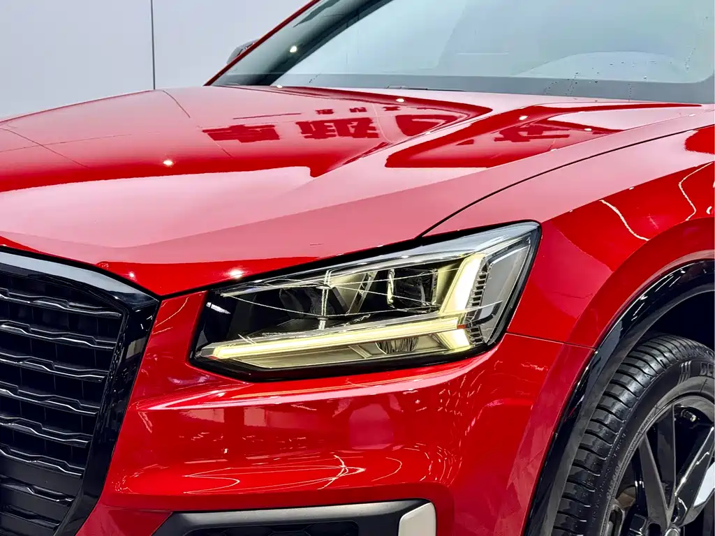 Audi Q2L 2018 35 TFSI VI