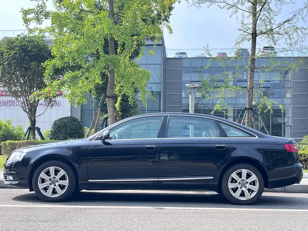 Audi A6L 2011 2.4L Comfort