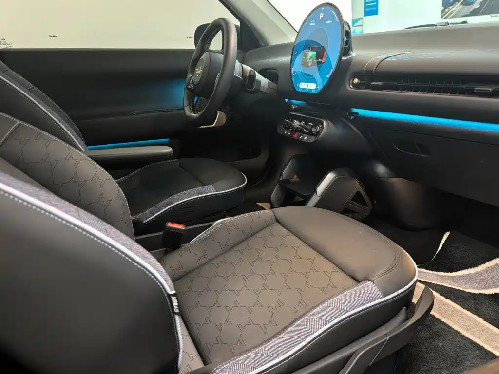 MINI MINI COOPER EV — миниатюра 7