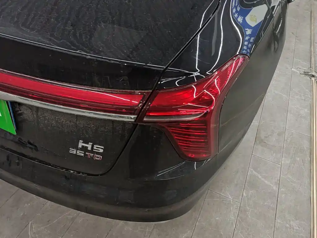 Hongqi Hongqi H5 — миниатюра 8