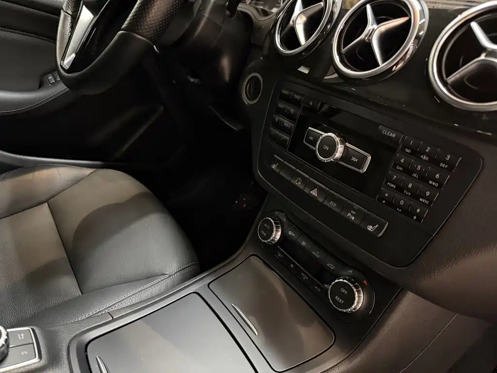Mercedes-Benz B-Class — миниатюра 21