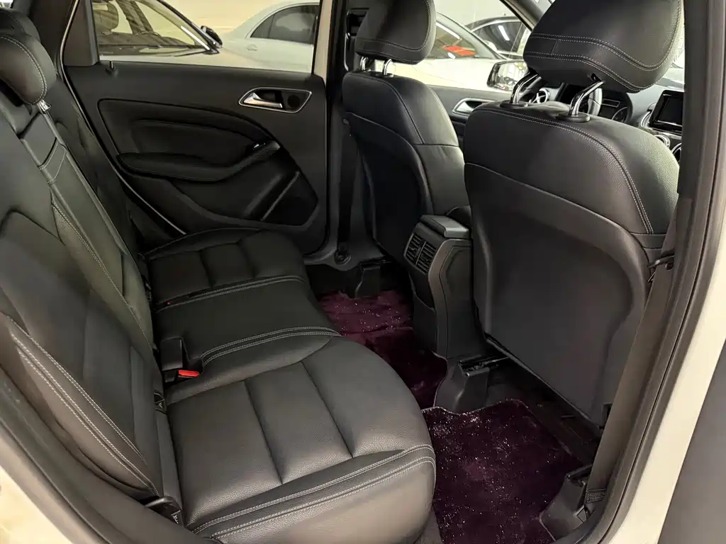 Mercedes-Benz B-Class — миниатюра 16