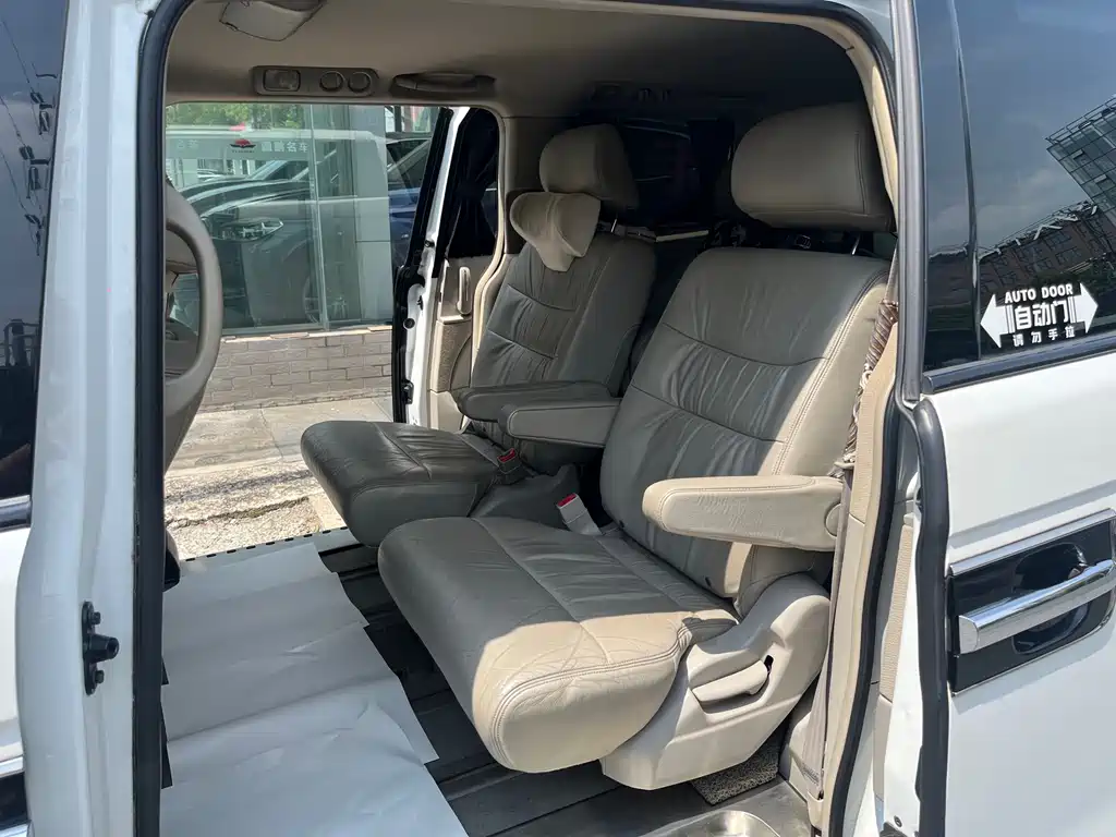Honda Elysion 2015 2.4L VTi-S Luxury