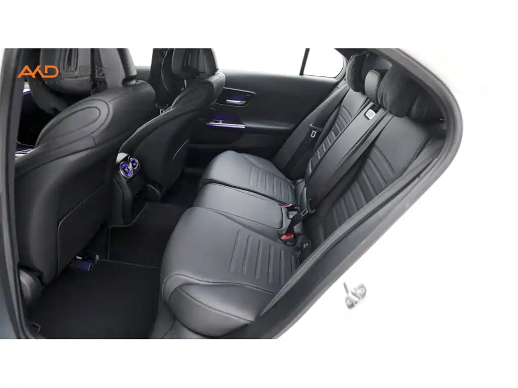 Mercedes-Benz C-Class New Energy — миниатюра 7