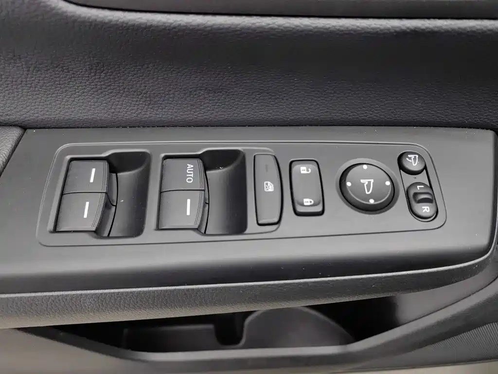 Honda CR-V — миниатюра 9