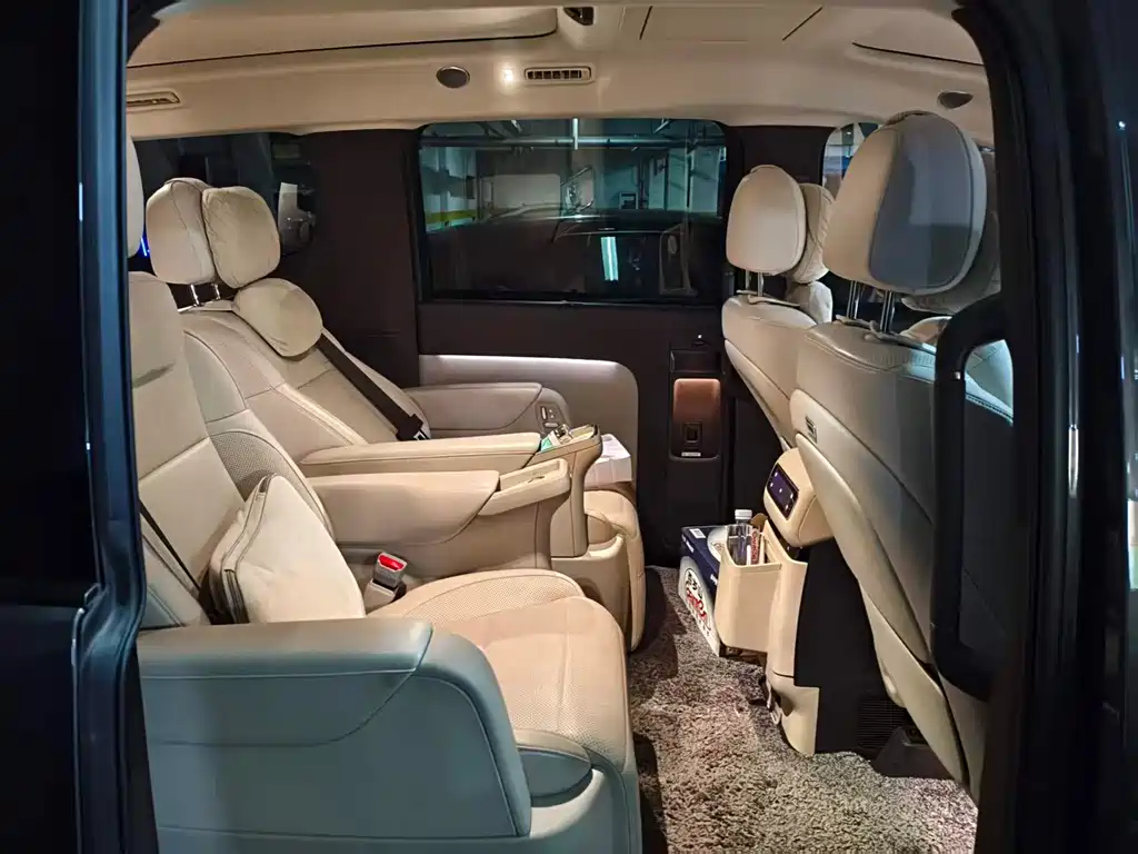 Li Auto Li MEGA — миниатюра 4