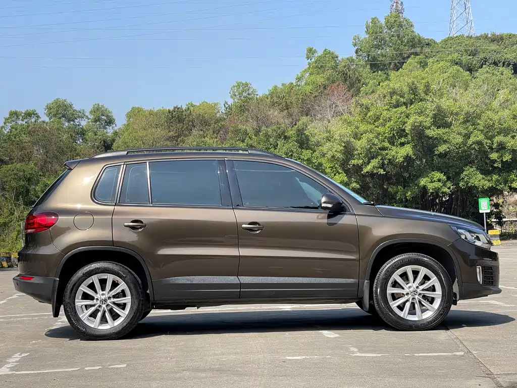 Volkswagen Tiguan — миниатюра 4
