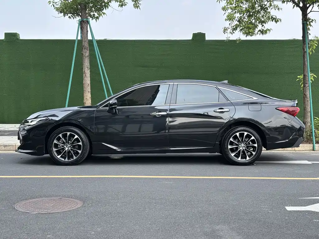 Toyota Avalon — миниатюра 7