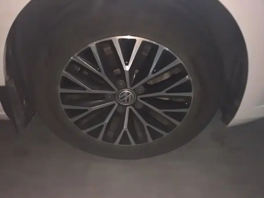 Volkswagen Sagitar — миниатюра 6