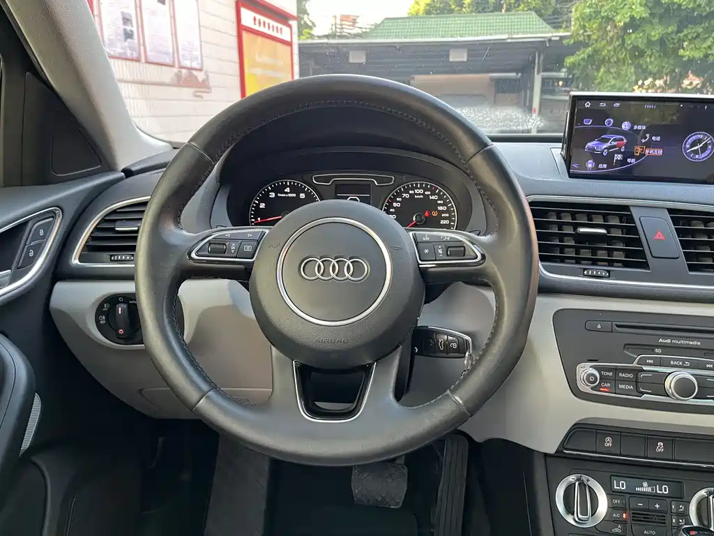 Audi Q3 — миниатюра 10
