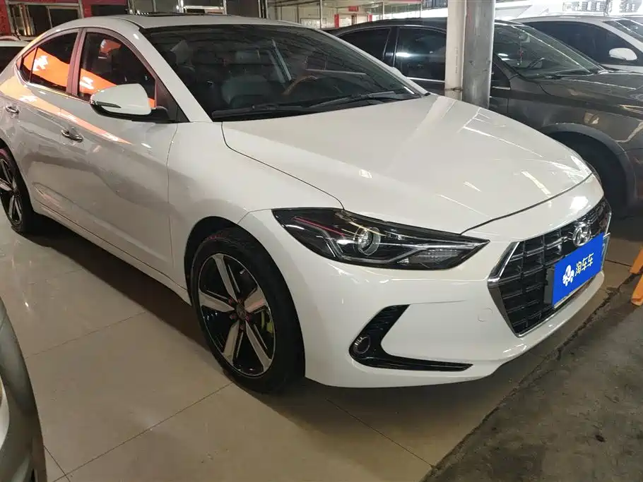 Hyundai Elantra 2019