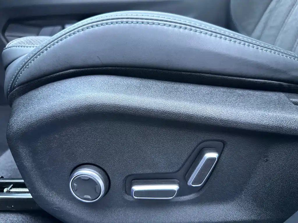 Geely Xingyue L — миниатюра 15