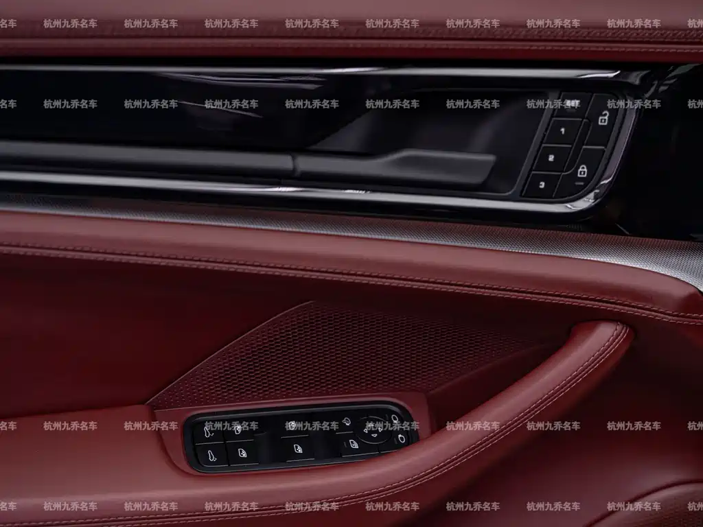Porsche Panamera — миниатюра 28